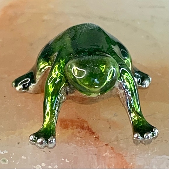 Lucky Little Frog Green Miniature Metal Figurine MINI Figure Small Paperweight - Picture 3 of 16